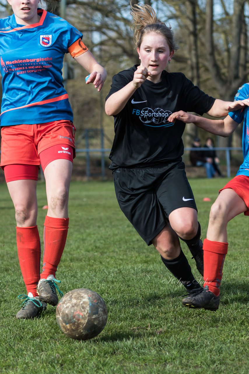 Bild 182 - C-Juniorinnen SV Steinhorst/Labenz - TSV Friedrichsberg-Busdorf : Ergebnis: 5:0